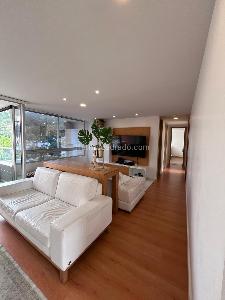 Apartamento de 3 alcobas en venta en Castropol, Medellín, 137 m² · foto 3 de 14