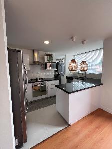 Apartamento de 3 alcobas en venta en Castropol, Medellín, 137 m² · foto 6 de 14