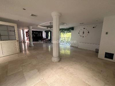 Casa de 5 alcobas en venta en Prados Del Limonar, Cali, 440 m² · foto 12 de 13