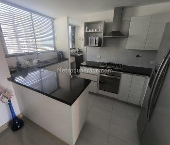 Apartamento de 3 alcobas en venta en Castropol, Medellín, 117 m² · foto 2 de 20