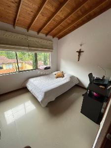 Casa de 3 alcobas en venta en Cumbres, Envigado, 180 m² · foto 5 de 14