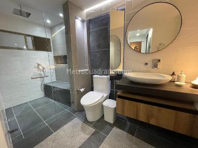 Casa de 4 alcobas en venta en La Abadia, Envigado, 330 m² · foto 12 de 15