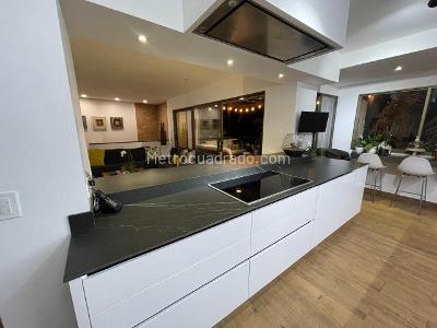 Casa de 4 alcobas en venta en La Abadia, Envigado, 330 m² · foto 4 de 15