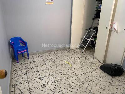 Casa de 5 alcobas en venta en Bolivariana, Medellín, 459 m² · foto 3 de 9