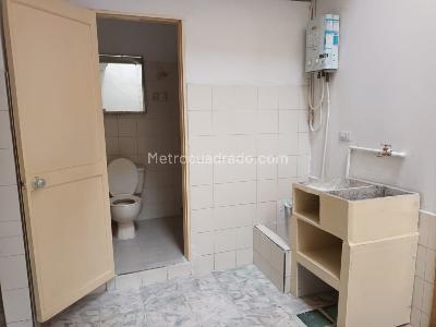 Casa de 5 alcobas en venta en Bellavista, Cali, 555 m² · foto 16 de 20