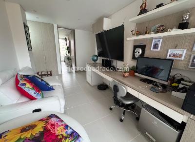 Apartamento en venta en Cumbres, Envigado · foto 2 de 20