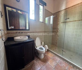 Casa de 4 alcobas en venta en Otros, Cali, 434 m² · foto 15 de 20