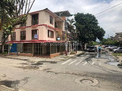 Casa de 5 alcobas en venta en Floralia, Cali, 367 m² · foto 11 de 15