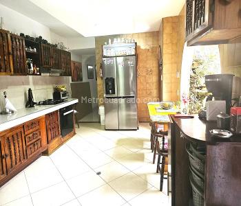 Casa de 4 alcobas en venta en Prados Del Norte, Cali, 330 m² · foto 16 de 20