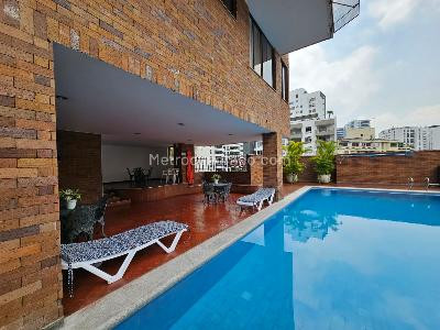 Apartamento de 3 alcobas en venta en Santa Teresita, Cali, 260 m² · foto 2 de 19