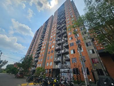 Apartamento de 2 alcobas en venta en Ciudad 2000, Cali, 56 m² · foto 2 de 19