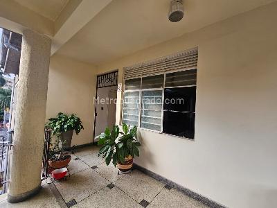 Apartamento de 3 alcobas en venta en Granada, Cali, 129 m² · foto 3 de 11