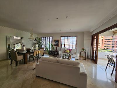 Apartamento de 2 alcobas en venta en Normandia, Cali, 174 m² · foto 4 de 13