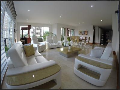 Apartamento de 3 alcobas en venta en Normandia, Cali, 300 m² · foto 2 de 17