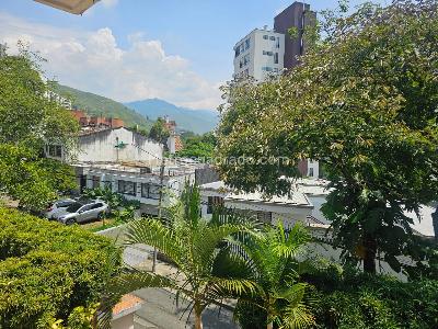 Casa de 4 alcobas en venta en Santa Teresita, Cali, 374 m² · foto 4 de 20