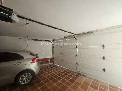 Casa de 4 alcobas en venta en Santa Teresita, Cali, 374 m² · foto 5 de 20