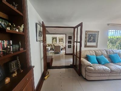 Casa de 4 alcobas en venta en Santa Teresita, Cali, 374 m² · foto 7 de 20