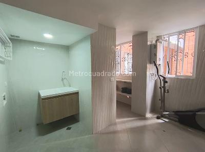 Apartamento de 3 alcobas en venta en Laureles, Medellín, 180 m² · foto 5 de 15