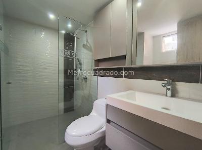 Apartamento de 3 alcobas en venta en Laureles, Medellín, 180 m² · foto 6 de 15