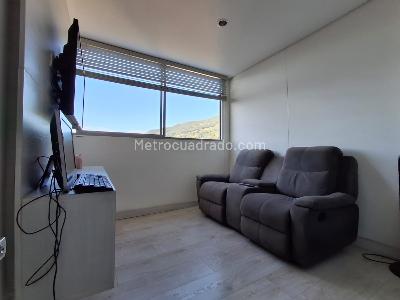 Apartamento de 3 alcobas en venta en Loma Del Chocho, Envigado, 98 m² · foto 10 de 16