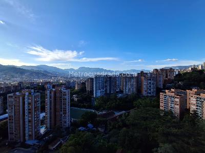 Apartamento de 3 alcobas en venta en Loma Del Chocho, Envigado, 98 m² · foto 12 de 16