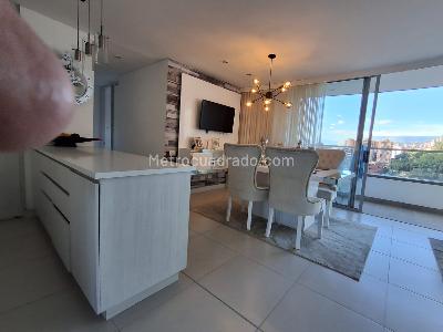 Apartamento de 3 alcobas en venta en Loma Del Chocho, Envigado, 98 m² · foto 2 de 16