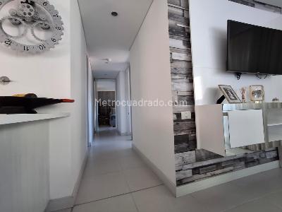 Apartamento de 3 alcobas en venta en Loma Del Chocho, Envigado, 98 m² · foto 8 de 16