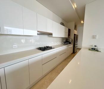 Apartamento de 4 alcobas en venta en Normandia, Cali, 208 m² · foto 9 de 20