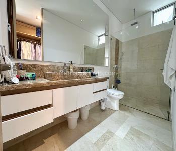 Apartamento de 4 alcobas en venta en Normandia, Cali, 208 m² · foto 17 de 20