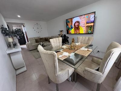 Apartamento de 3 alcobas en venta en Alferez Real, Cali, 57 m² · foto 4 de 11
