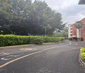 Apartamento de 3 alcobas en venta en Ciudad Jardin, Cali, 135 m² · foto 17 de 18