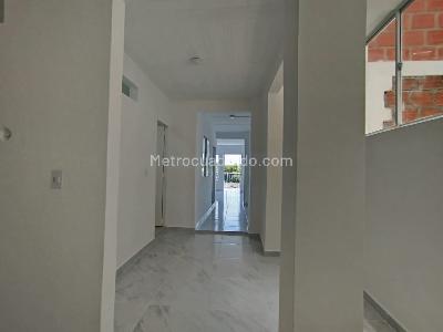 Apartamento de 3 alcobas en venta en Calima, Cali, 65 m² · foto 4 de 11
