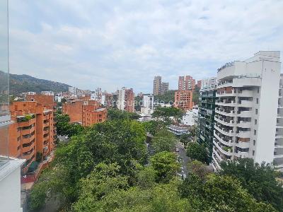 Apartamento de 2 alcobas en venta en Santa Rita, Cali, 228 m² · foto 4 de 18