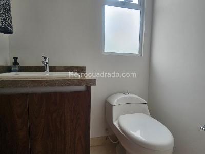 Apartamento de 2 alcobas en venta en Santa Rita, Cali, 228 m² · foto 10 de 18