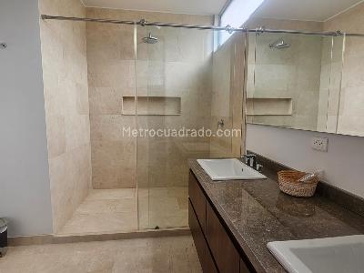 Apartamento de 2 alcobas en venta en Santa Rita, Cali, 228 m² · foto 12 de 18