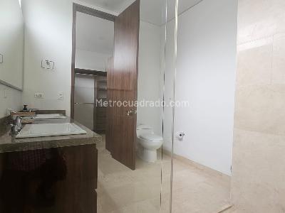 Apartamento de 2 alcobas en venta en Santa Rita, Cali, 228 m² · foto 13 de 18