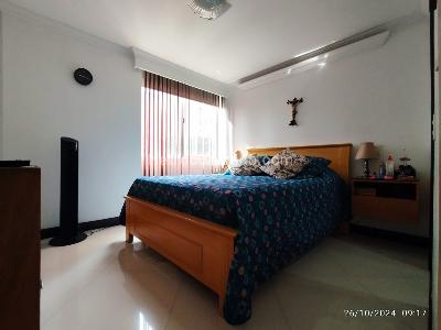 Apartamento de 3 alcobas en venta en Los Colores, Medellín, 99 m² · foto 14 de 19