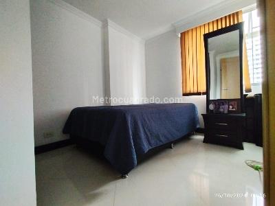 Apartamento de 3 alcobas en venta en Los Colores, Medellín, 99 m² · foto 17 de 19