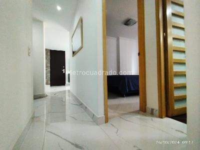 Apartamento de 3 alcobas en venta en Los Colores, Medellín, 99 m² · foto 18 de 19