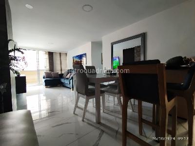 Apartamento de 3 alcobas en venta en Los Colores, Medellín, 99 m² · foto 6 de 19
