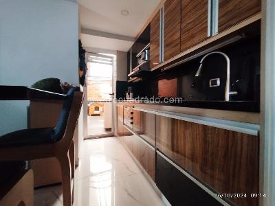 Apartamento de 3 alcobas en venta en Los Colores, Medellín, 99 m² · foto 8 de 19