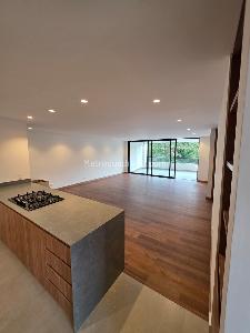 Apartamento de 3 alcobas en venta en Loma De Las Brujas, Envigado, 189 m² · foto 2 de 20