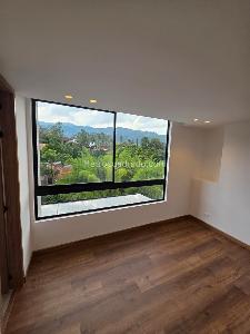 Apartamento de 3 alcobas en venta en Loma De Las Brujas, Envigado, 189 m² · foto 7 de 20