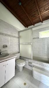 Casa de 5 alcobas en venta en Aves Maria, Sabaneta, 400 m² · foto 8 de 12
