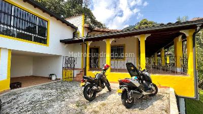 Casa de 5 alcobas en venta en Aves Maria, Sabaneta, 400 m² · foto 12 de 12