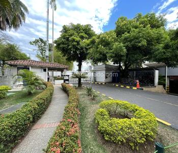 Apartamento en venta en Los Farallones, Cali · foto 2 de 20