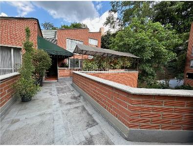 Apartamento de 3 alcobas en venta en El Tesoro, Medellín, 95 m² · foto 2 de 20