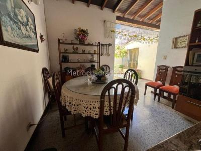 Casa de 3 alcobas en venta en Centro, Medellín, 176 m² · foto 2 de 5