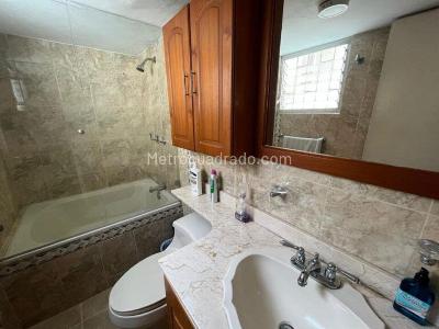 Casa de 3 alcobas en venta en Centro, Medellín, 176 m² · foto 4 de 5