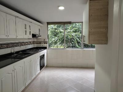 Apartamento de 3 alcobas en venta en Astorga, Medellín, 150 m² · foto 9 de 20